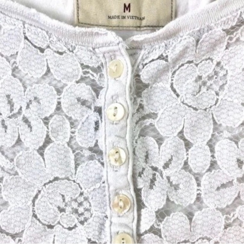 Hollister Cream Lace Blouse size M - Picture 4 of 10
